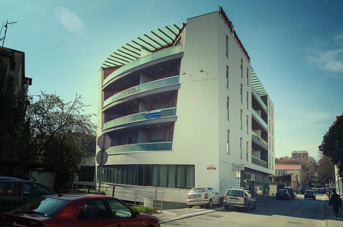 Pula City Business Apartments Exterior photo